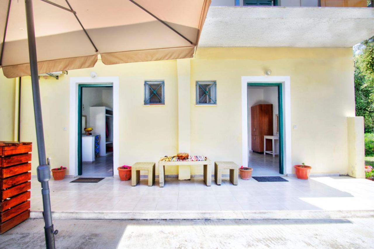 La Casa De Dalia Hotel Lefkímmi Buitenkant foto